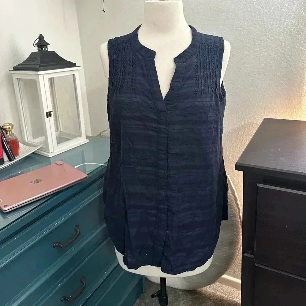 Tommy Hilfiger top size M 100%cotton